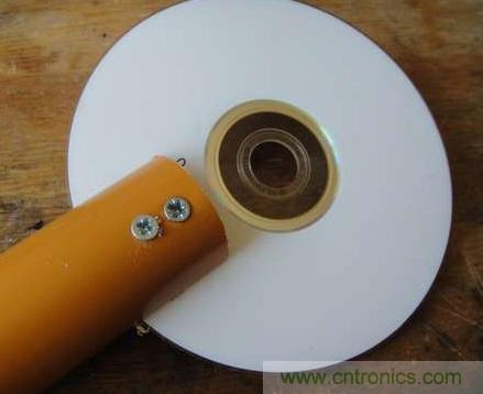 想减少电费吗?DIY一个迷你风力发电机吧