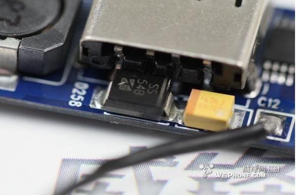日本精工生产的 4056 充电管理芯片和电源保护芯片