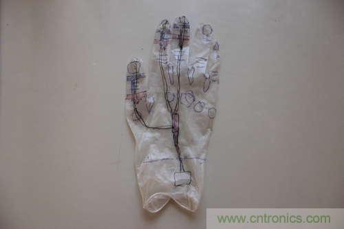 LED多点触控手套DIY：设计电路图