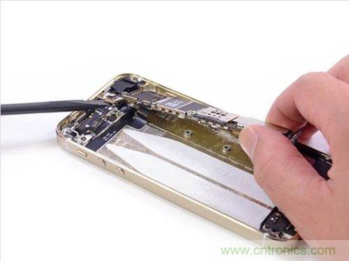 土豪金iPhone 5S拆解:内部结构升级,维修难度增加