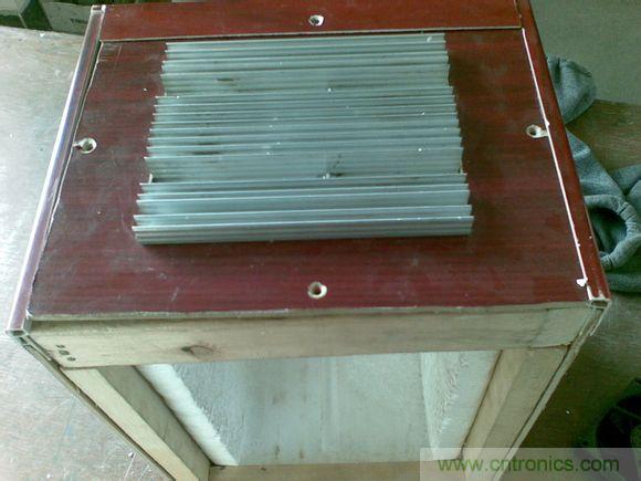牛人DIY:百元自制车载冰箱