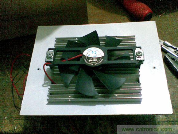 牛人DIY:百元自制车载冰箱