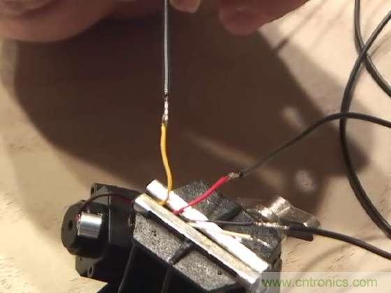 DIY：40刀，教你自制能“偷拍”的太阳镜