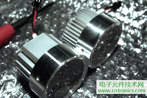 3W LED射灯拆解对比:普通版VS豪华版