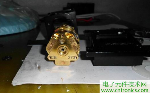 这货一万三?50W半导体激光模块拆解