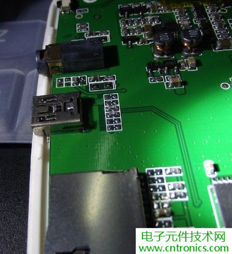 探秘电子纸!一款电纸书的电子墨水屏拆解
