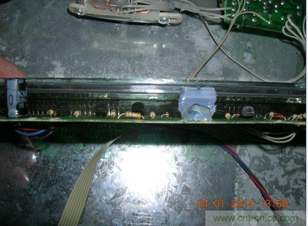 巧夺天工!大神利用山寨功放为高性价比逆变器“穿新衣”