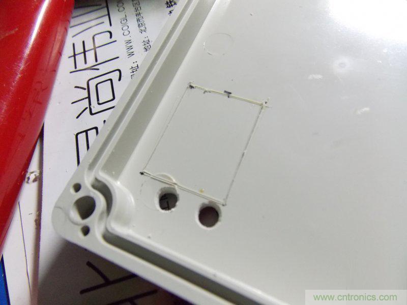 牛人全手工DIY:微电脑智能温控市电开关