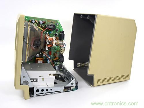 拆！古董级Macintosh 128K电脑
