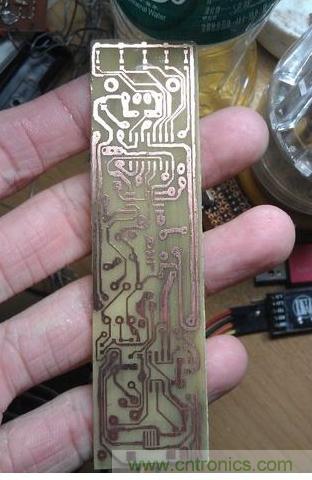 精巧DIY:绿色天然环保的太阳能移动电源