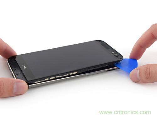 牛人强拆!新HTC One(M8)真机精密做工难修理
