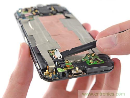 牛人强拆!新HTC One(M8)真机精密做工难修理