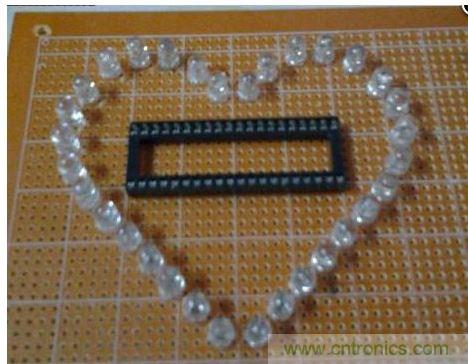 “心”型LED 焊接正面布局图