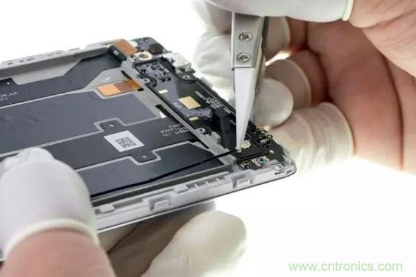 红米Note 3姗姗来迟,是否藏有玄机?一拆便知