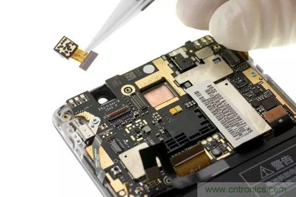 红米Note 3姗姗来迟,是否藏有玄机?一拆便知