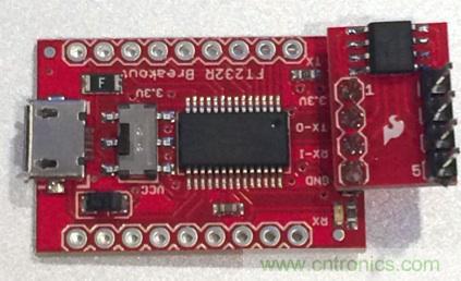 图4:装配好的隔离型USB-to-UART转换器。