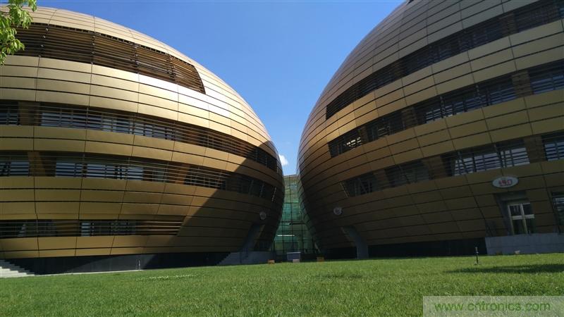 无边框的 nubia Z9 ,一款既有惊喜,又有惊艳的智能手机