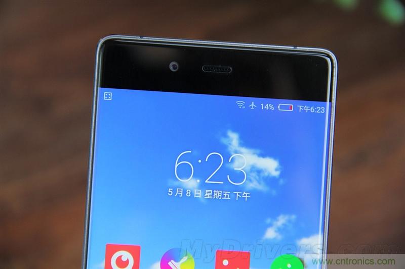 无边框的 nubia Z9 ，一款既有惊喜，又有惊艳的智能手机