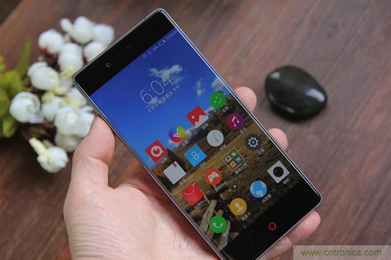 无边框的 nubia Z9 ，一款既有惊喜，又有惊艳的智能手机