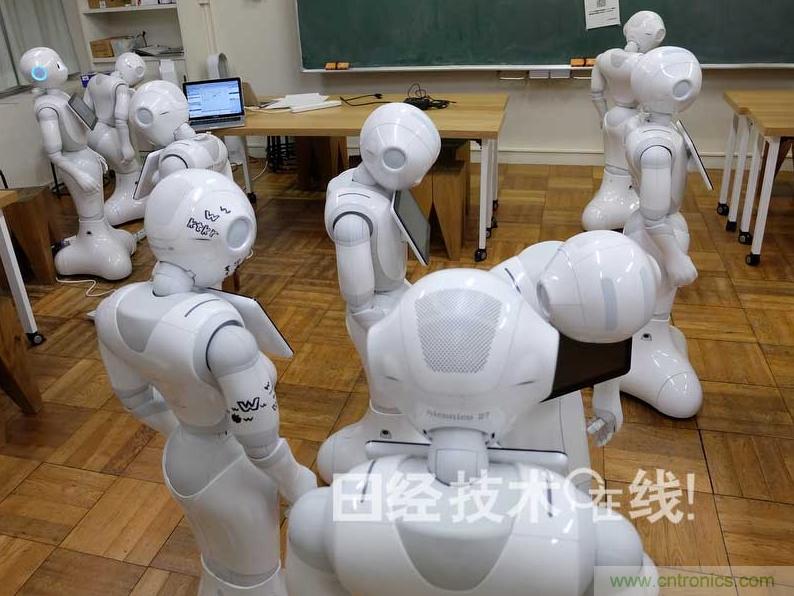 拆解笔记本不过瘾,那就来拆拆日本情感机器人吧!