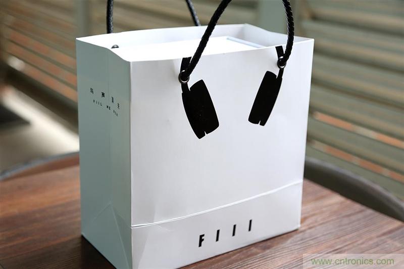 头条哥的梦想之作!FIIL耳机能让汪峰上头条否?
