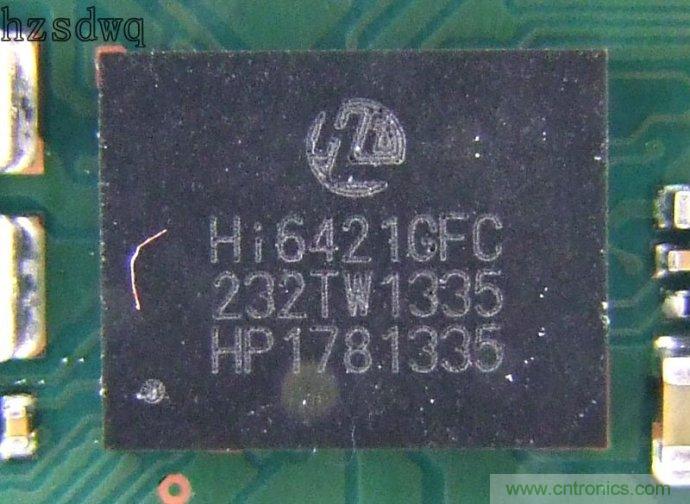 华为秘盒拆解:令人大跌眼镜的WIFI+蓝牙IC设计