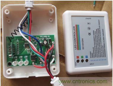 LED触摸控制器和电源部件大拆解