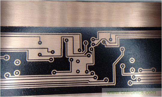 (多图) 图文并茂：在家制作高质量双面PCB板