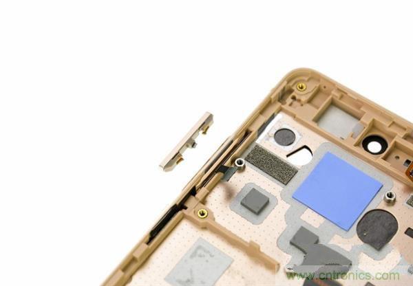 小米手机4S超详细拆解：内外硬件大升级