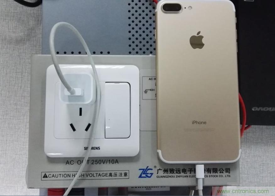 “疯7”手机充电实测:为何沿用传统充电模式?