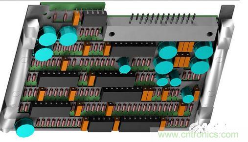 F-16战斗机的雷达干扰装置PCB，在所有的零组件下方有一个铝制散热器；千万别让机械工程师为了散热器设计而自作主张布局PCB，以免牺牲电子能。