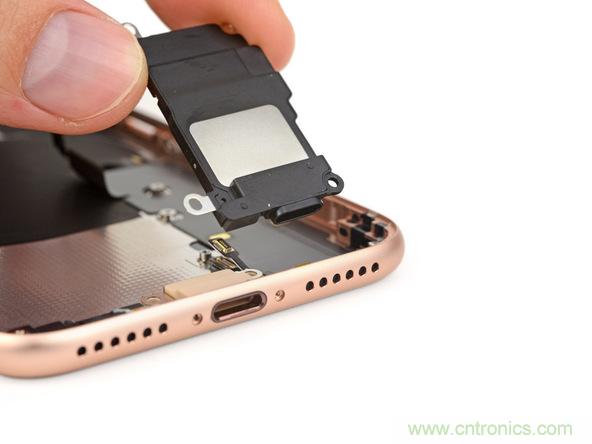 iPhone 8首拆:无线充电版本的iPhone 7?