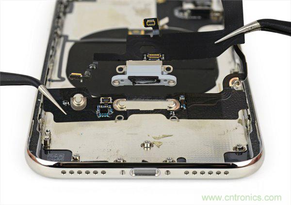 苹果iPhone X iFixit拆解报告：双层主板+双单元电池