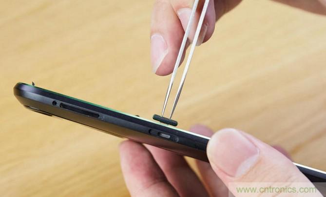 拆解黑鲨手机:多级直触一体式液冷系统有什么门道?