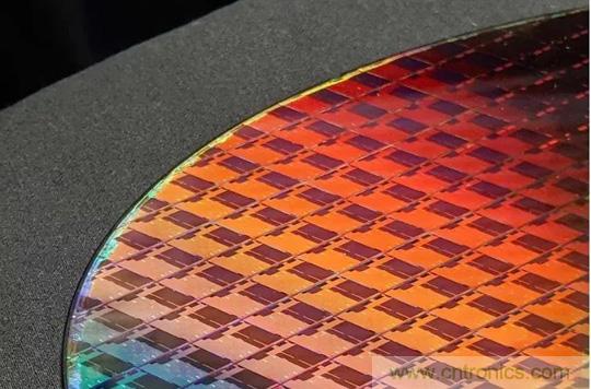 ARM、英特尔、AMD 的处理器路线之争 ARM、英特尔、AMD 的处理器路线之争
