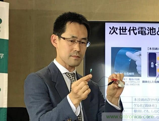 日本研发出厚度不到1毫米的可弯曲电池