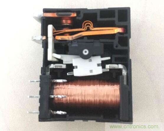 磁保持继电器选用和作用说明 磁保持继电器选用和作用说明