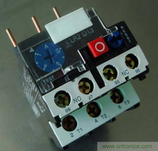 热继电器蓝色的是什么按钮？热继电器电流整定如何调整？