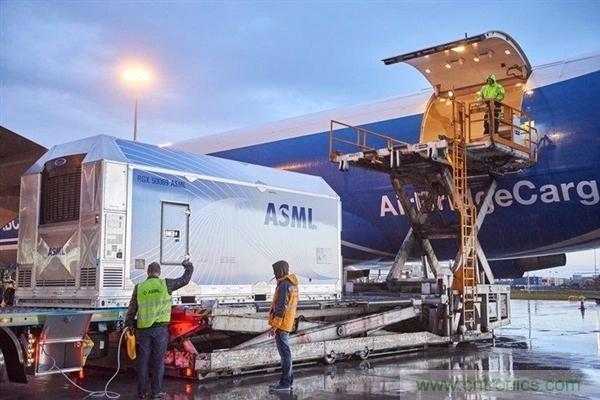 ASML公司二季度净利润大涨58%，EUV光刻机出货9台