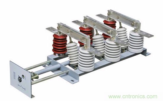 高压断路器的操作结构有哪几种？和隔离开关有什么区别？