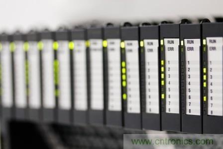 减法的力量:提升工业应用中的隔离式、分离轨功率设计