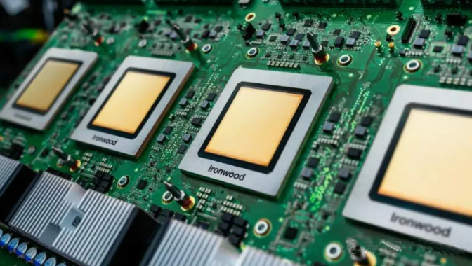 1GW算力即将上线!Anthropic与谷歌合作加速Claude模型进化 1GW算力即将上线!Anthropic与谷歌合作加速Claude模型进化