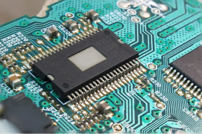  NOR Flash价格预警：2026年Q1最高涨幅或达100%，行业迎来反转信号