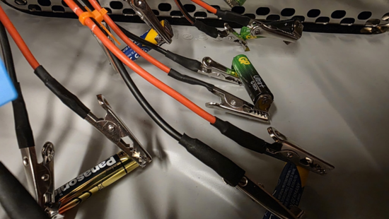 AAA电池怎么选？5款AAA碱性电池实测，结果可能出乎意料