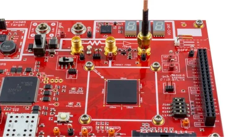 PCB 中的电源平面谐振分析