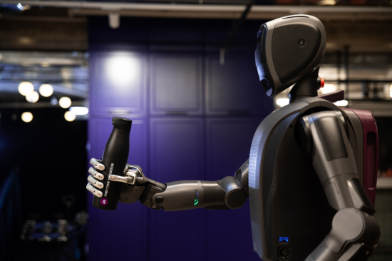 Mobileye跨界收购人形机器人公司，意在成为物理AI时代的领导者