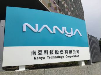 存储板块异动：南亚科四连涨停背后的关税博弈与周期反转信号