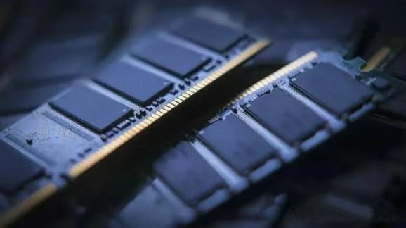 十年未见！DDR4单日飙涨8%，台厂逆势扩产抢商机