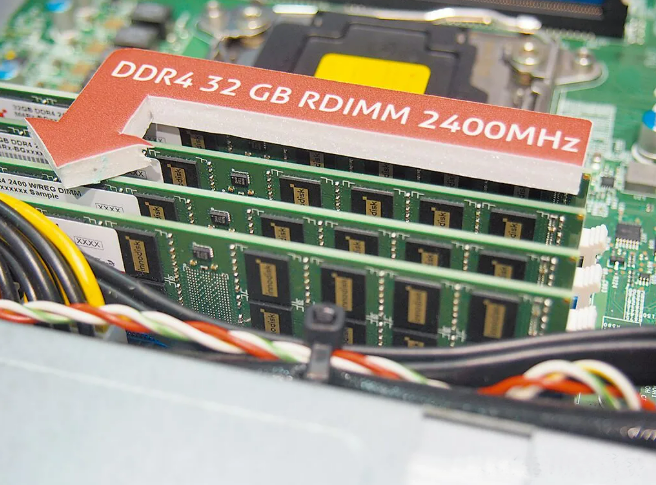 惊！2025三星、SK海力士因DDR4价格逆转延长生产