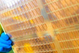 2030年全球MEMS封装基板市场迎爆发增长将达32亿美元，玻璃基板成最大黑马